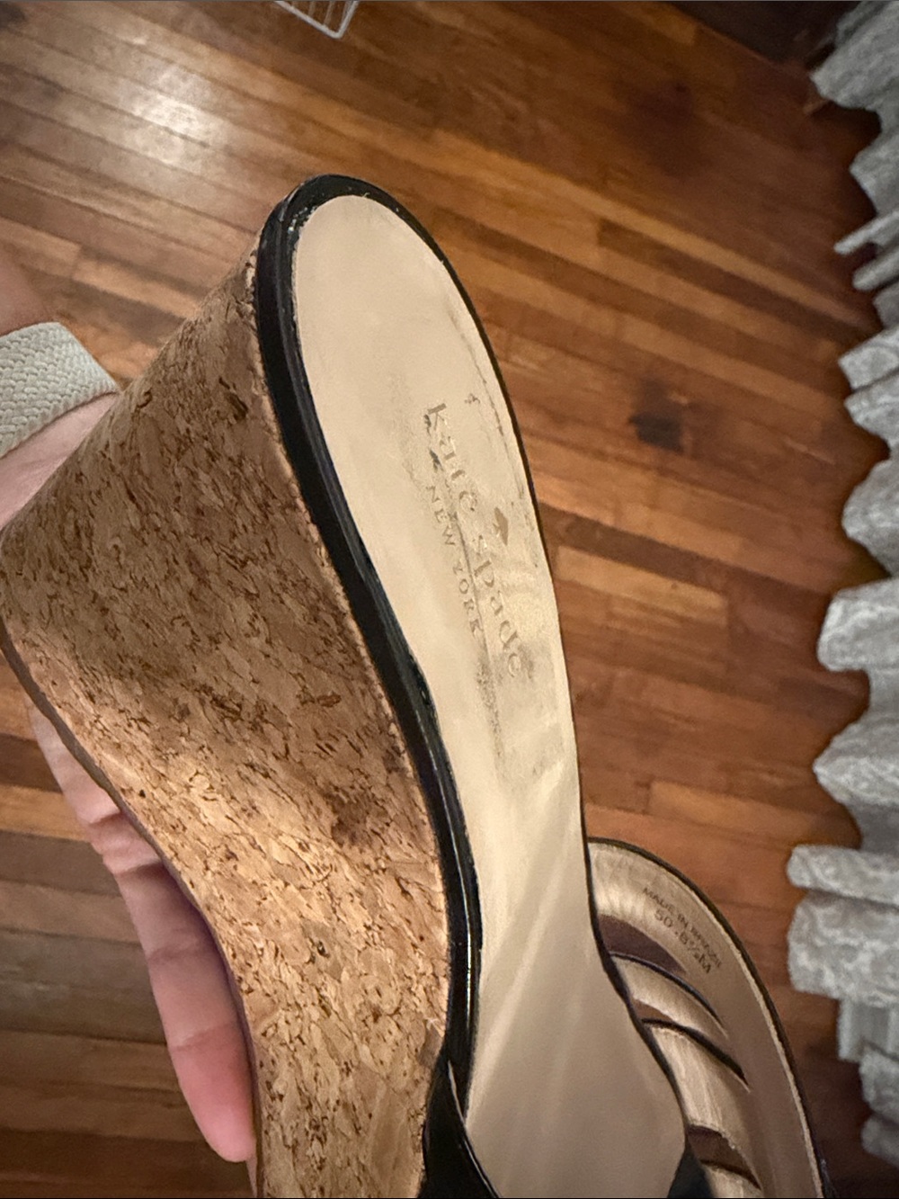 KATE SPADE Women’s Black Patent Cork Wedge slide Sandal 8.5 platform sexy! - Picture 17 of 17